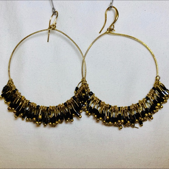 Amrita Singh Beaded Hoop Earrings - Picture 3 of 3